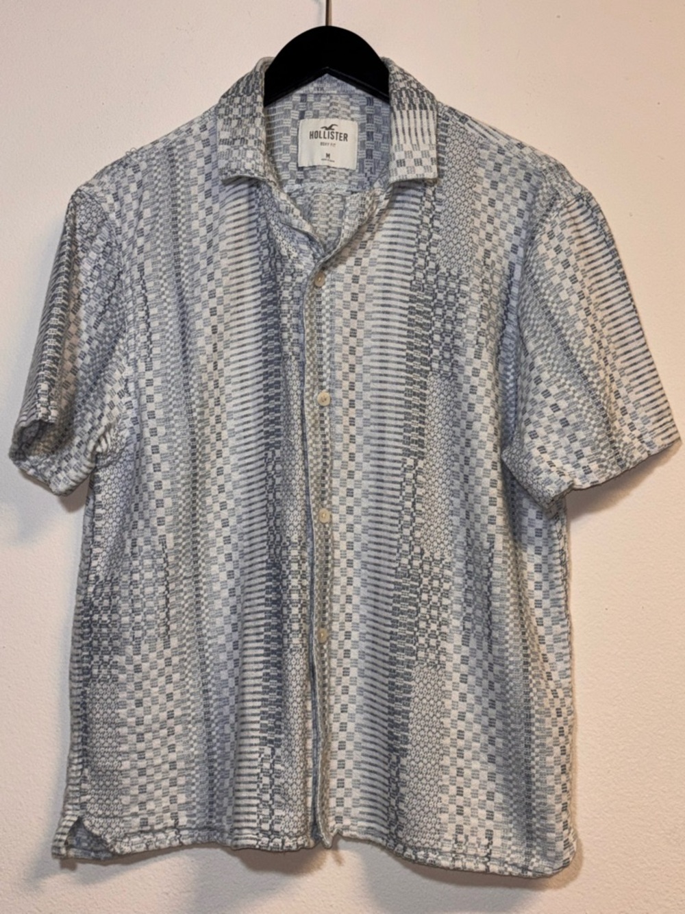 Hollister Boxy Fit Textured Button Up Shirt Medium Blue White